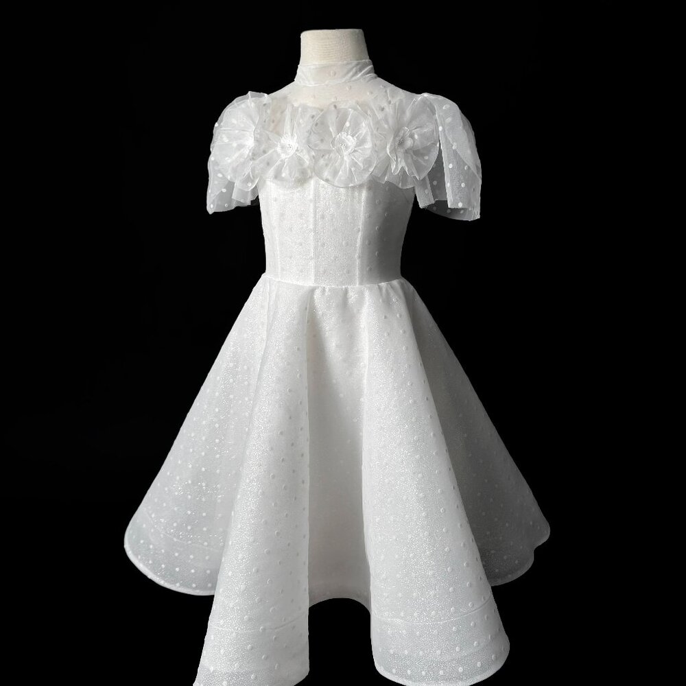 Brand new Kids 6 yo Flower Girl Dress with Polkadot Tulle